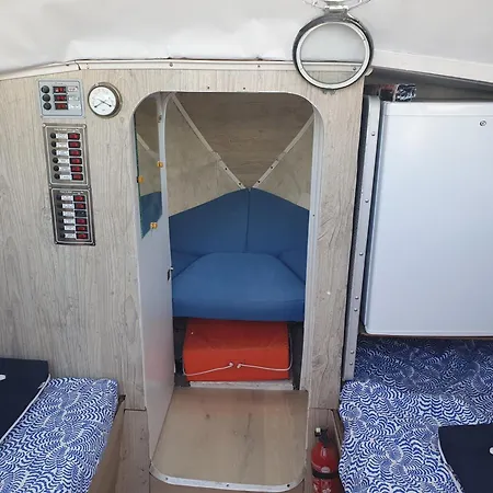 Botel Hublot La Rochelle (Charente-Maritime)